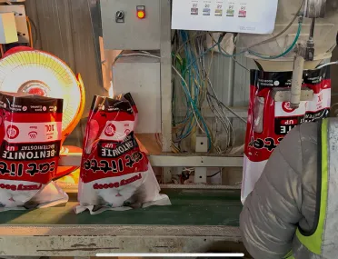 Упаковка и наполнение (включая удаление пыли и вспомогательные материалы)