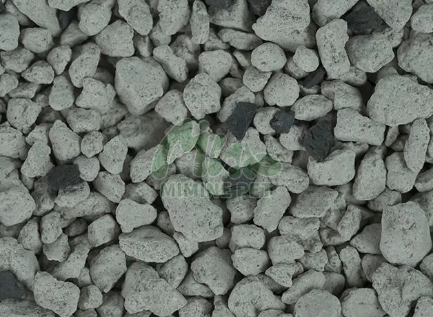 Наполнитель для кошачьих туалетов с активированным углем и бентонитом, не содержащий пыли