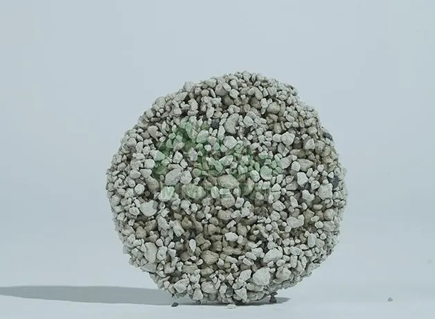 Наполнитель для кошачьих туалетов с активированным углем и бентонитом, не содержащий пыли